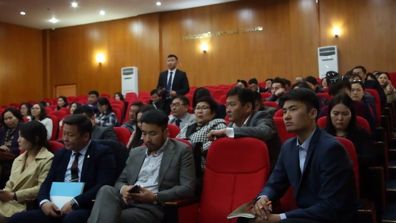 ХОРООДООР ДАМЖУУЛАН ИРГЭДЭД ХУУЛЬ, ЭРХ ЗҮЙН ТУСЛАМЖ ҮЗҮҮЛЖ ЭХЭЛЛЭЭ