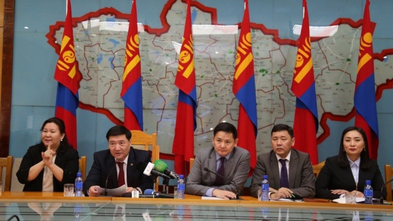 ХӨГЖЛИЙН БЭРХШЭЭЛТЭЙ ИРГЭДИЙН ХӨДӨЛМӨР ЭРХЛЭЛТИЙН ТАЛААР ЦАХИМААР ХУРАЛДЛАА
