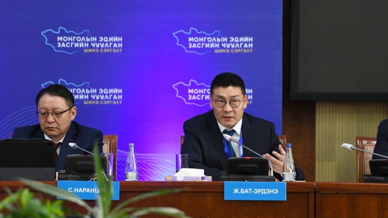 Ж.БАТ-ЭРДЭНЭ: ОРОН НУТГИЙН ДОЛООН НИСЭХ БУУДЛЫГ ОЛОН УЛСЫН ЗЭРЭГЛЭЛД ШИЛЖҮҮЛНЭ