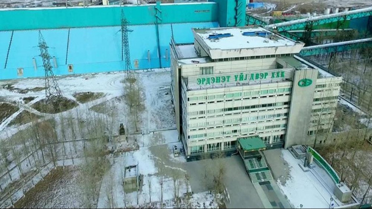 ЭРДЭНЭТ ҮЙЛДВЭРИЙН УУРХАЙЧИД ОНЫ ЭХНЭЭС ҮЙЛДВЭРЛЭЛИЙН ТӨЛӨВЛӨГӨӨТ БҮХ ҮЗҮҮЛЭЛТЭЭ 100-ААС ДЭЭШ ХУВИАР БИЕЛҮҮЛЖ БАЙНА